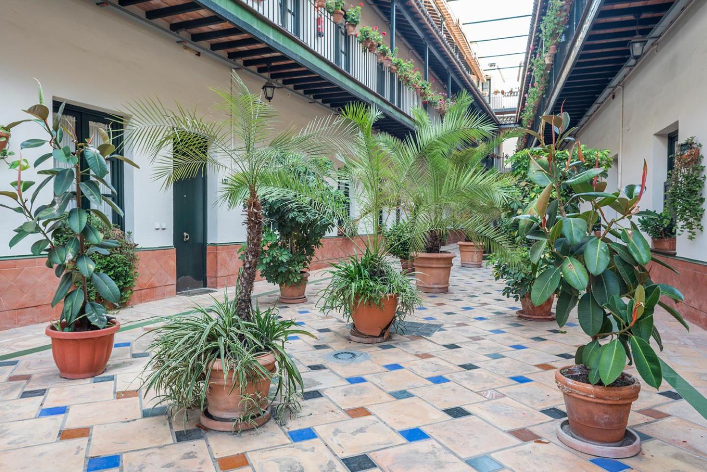Alohamundi Lumbreras I Apartment Seville Exterior photo